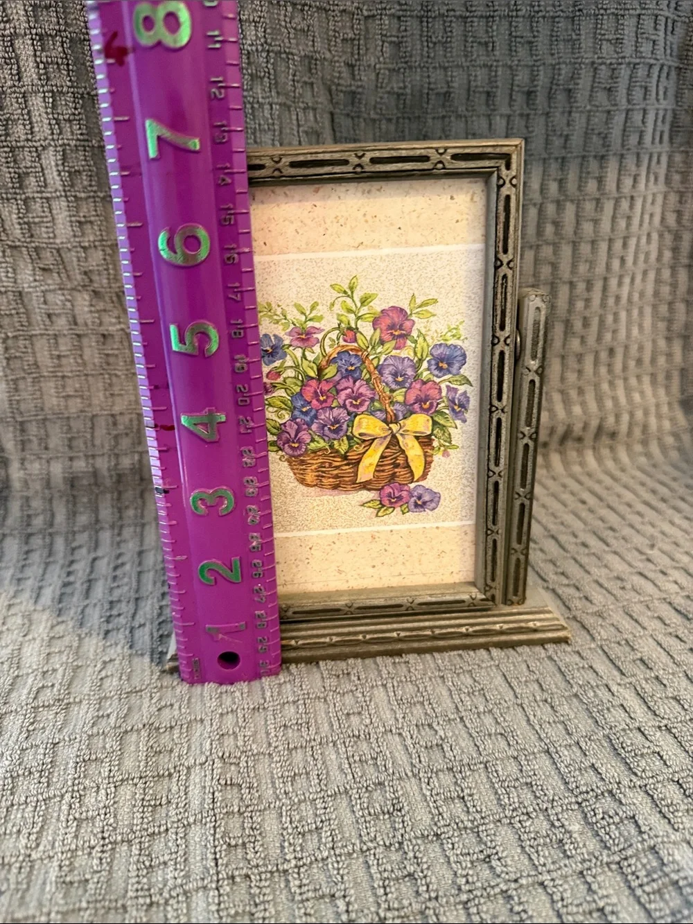 Vintage swivel wood frame Gray, add any print or picture